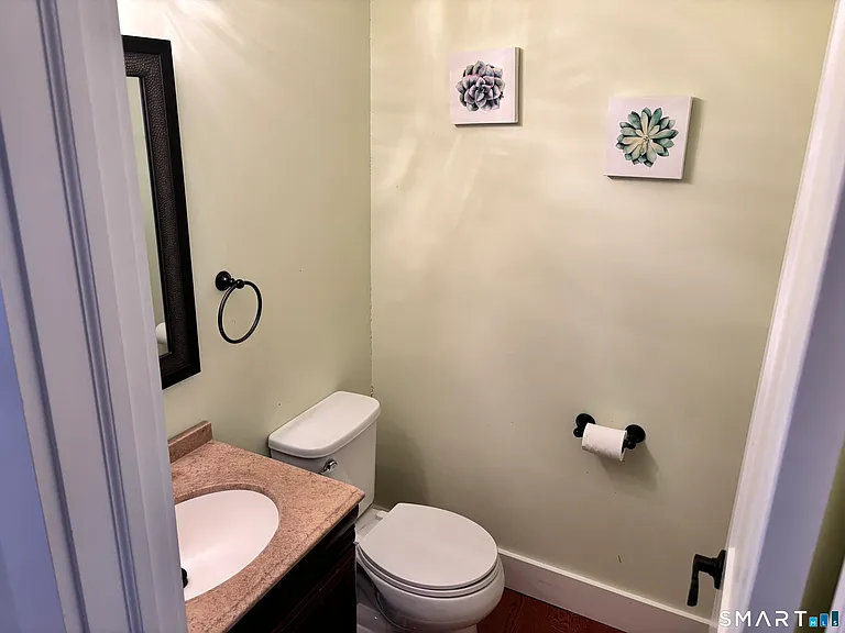 80 Lawn Ave #13 — Photo 7