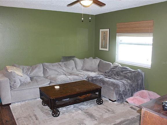 4th image of 4253 Tarpon Dr SE