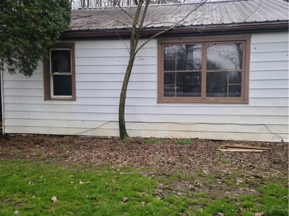 7032 Pymatuning Lake Rd, Andover, OH 44003