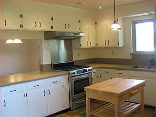 4th image of 1371 Audubon Ave
