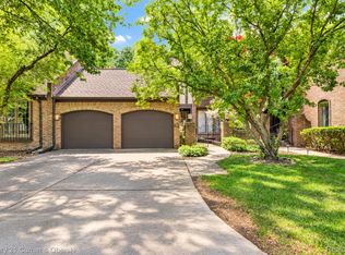 13 Timberlane Ct, Dearborn, MI 48126