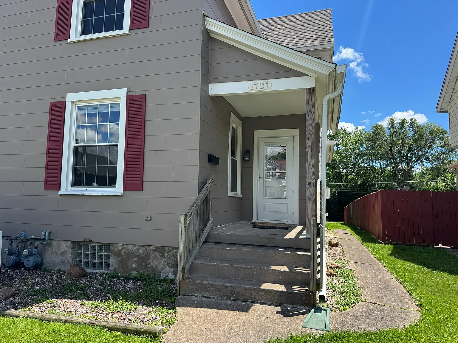 2 bed, 1206 sqft, $1,200 — Photo 2