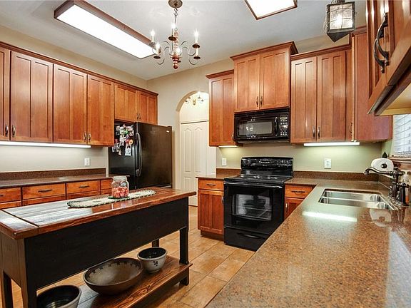 5th image of 27604 Wekiva Ln