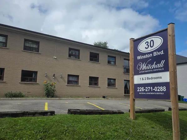 30 Winston Blvd #101, Cambridge, ON N3C 1L4