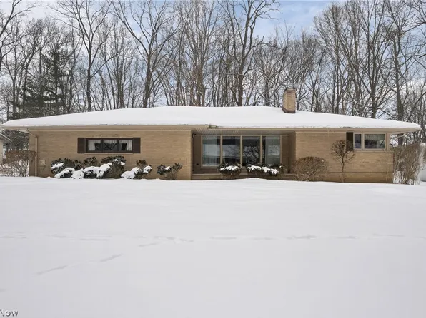 10635 Tanager Trl, Brecksville, OH 44141
