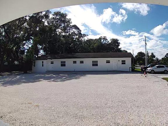 2nd image of 1702 NE 146th St