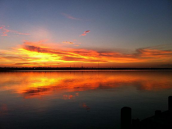 Enjoy spectacular sunsets and view of the historic San Jacinto Battleground  Monument across the bay.