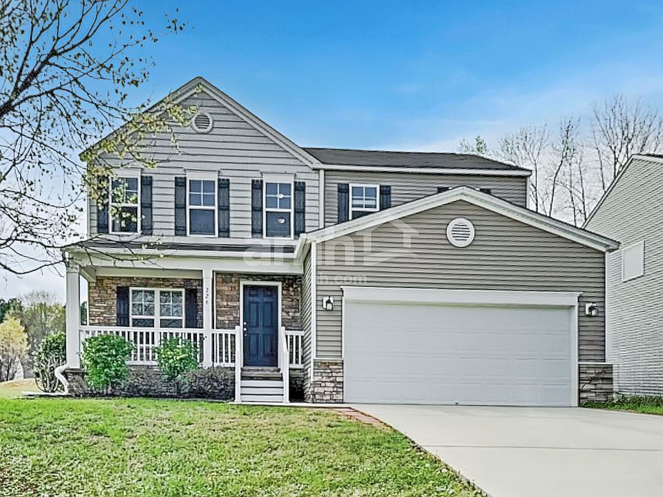 1st image of 226 Woodcreek Ln
