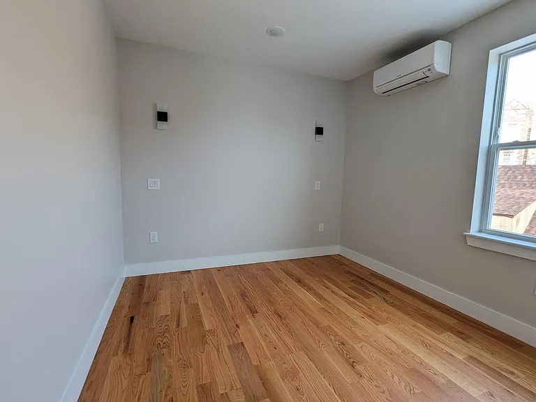 308 Academy St #201 — Photo 7
