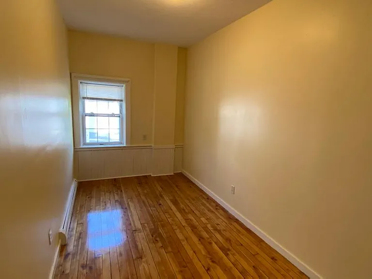 79 Hawley St #C — Photo 6