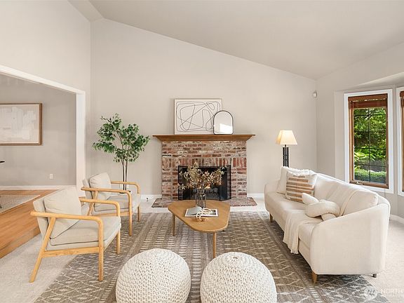 4th image of 14045 NE 61st Street