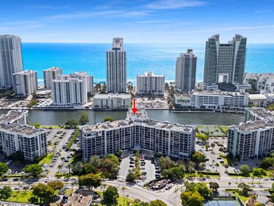600 Parkview Drive #823, Hallandale Beach, FL, 33009
