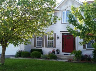 474 Nuthatch Way, Lindenhurst, IL 60046