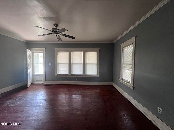 2nd image of 4157 N Lockwood Ave #4155