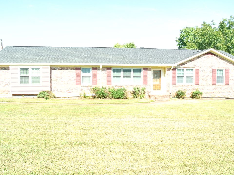 1st image of 305 Sherborne Dr