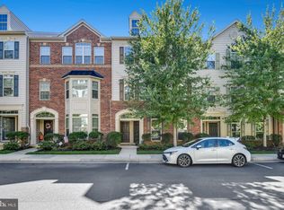 42119 Piebald Sq, Aldie, VA 20105