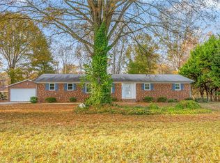 709 Skeet Club Rd, High Point, NC 27265