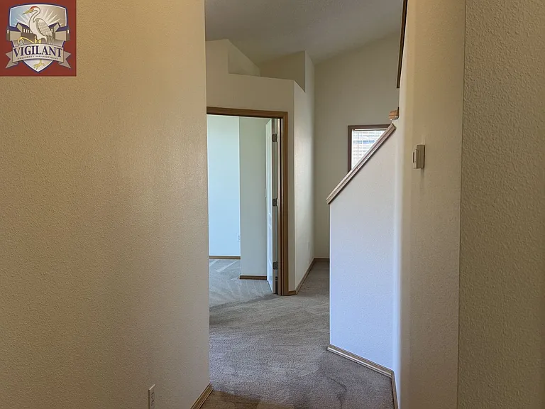 1614 N Falcon Dr — Photo 8