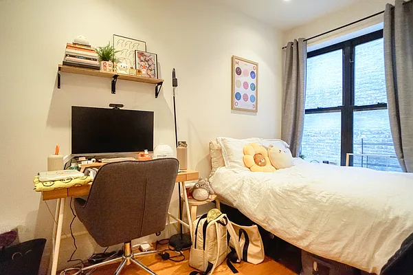 Rented by Compass | media 18