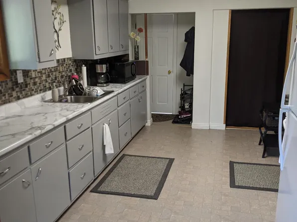 1718 Fitch Ave APT A, Marquette, MI 49855