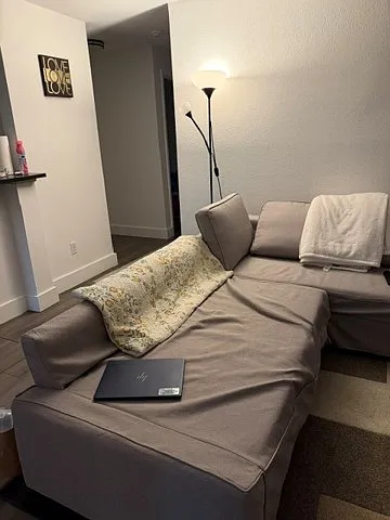 3 bed, 984 sqft, $1,100 — Photo 4
