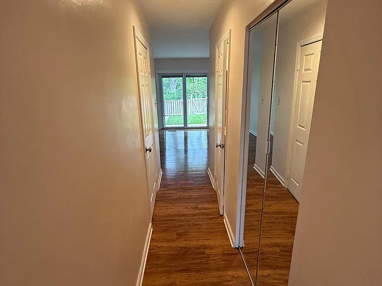12457 Andover Ct — Photo 5