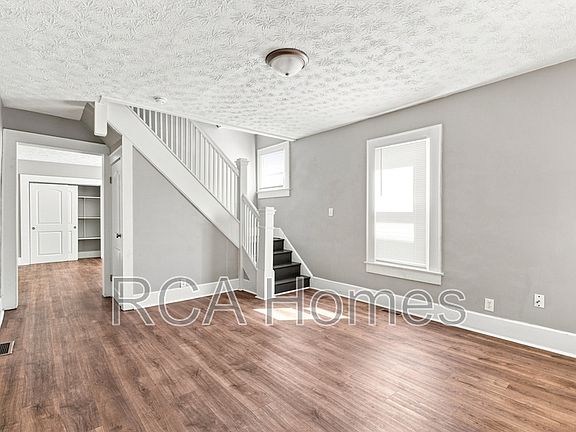 2nd image of 1036 Nelson Ave