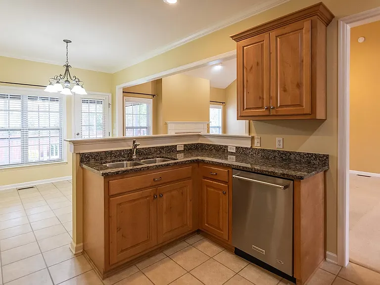 6811 Neville Dr — Photo 5