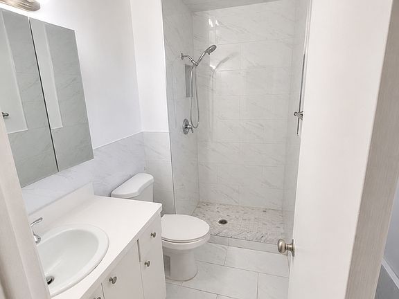 4th image of 3615-3617 Polk St #3615