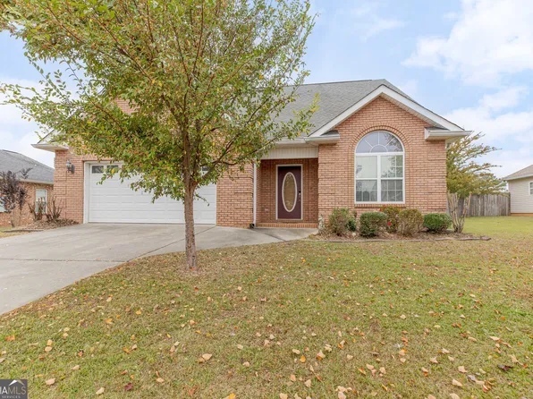 504 Beechwood Dr, Bonaire, GA 31005