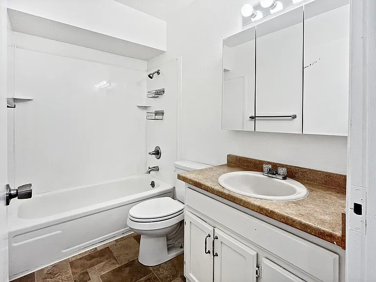 11611 Nix Ct #A — Photo 5