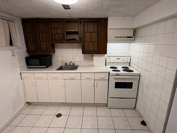 2nd image of 83 Dawes Rd Basement B2