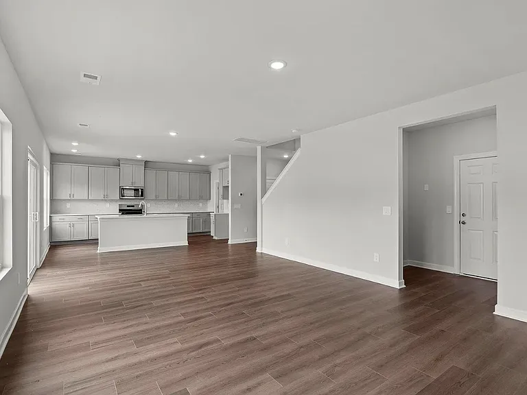 652 Orsman Trl — Photo 10
