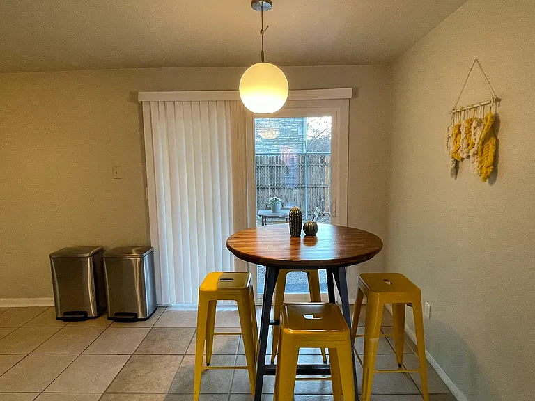 2409 Ventura Dr #C — Photo 13