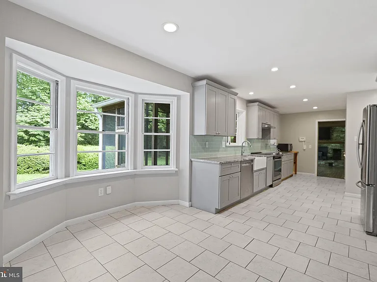 3515 Wilson St — Photo 15
