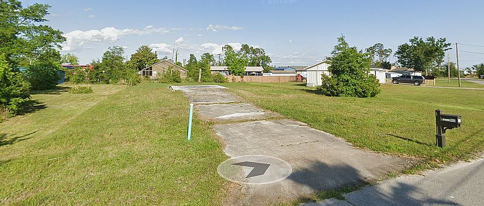 1st image of 1423 W Park Ln
