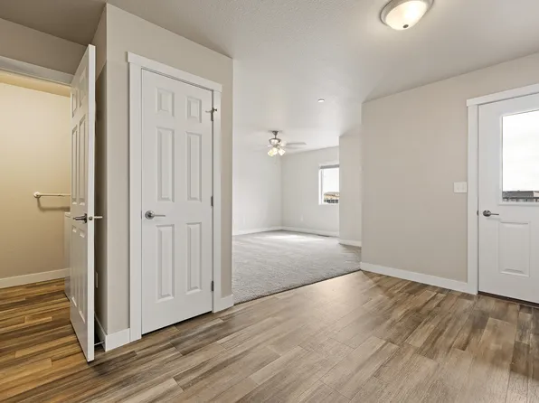 4809 5th St, Rapid City, SD