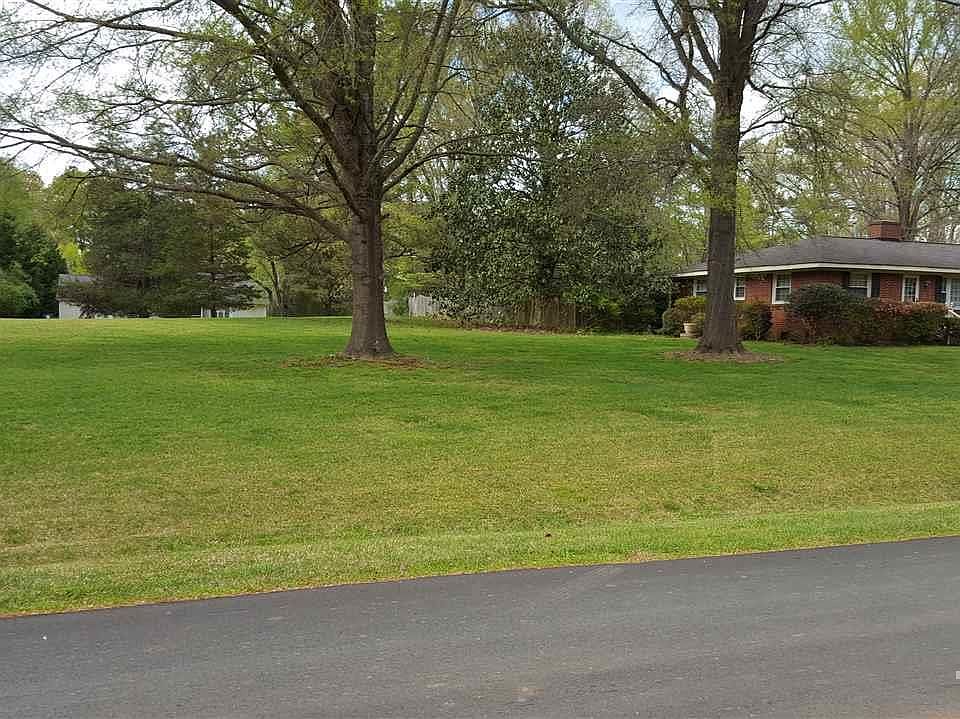 1st image of 3615 Knollwood Dr