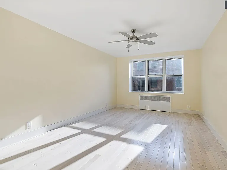 1730 E 18th St #3O — Photo 3