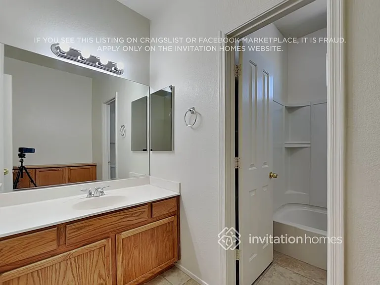 16037 W Banff Ln — Photo 12