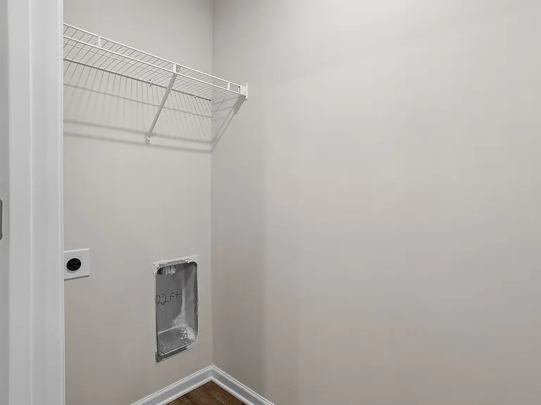 1009 Peony Ln — Photo 13