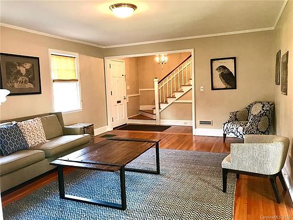 3rd image of 1216 Oakwood Ave