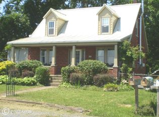 87 Prospect Ave, Charles Town, WV
