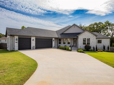 705 Oriole Dr, Springdale, AR, 72762