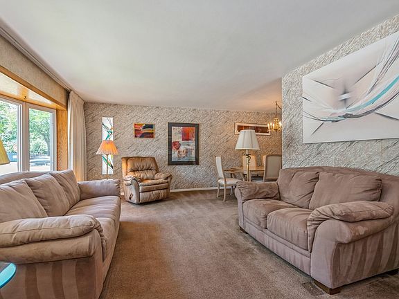 2nd image of 8757 Avers Ave