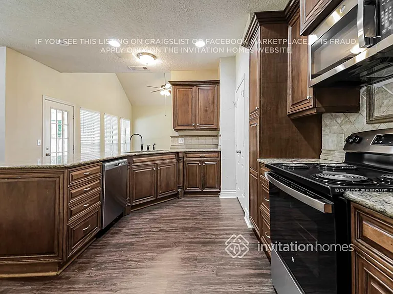 8200 Galley St — Photo 9