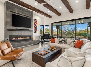 2 Entrada Hermosa, Santa Fe, NM 87506