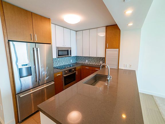 3rd image of 600 Ala Moana Blvd #4104