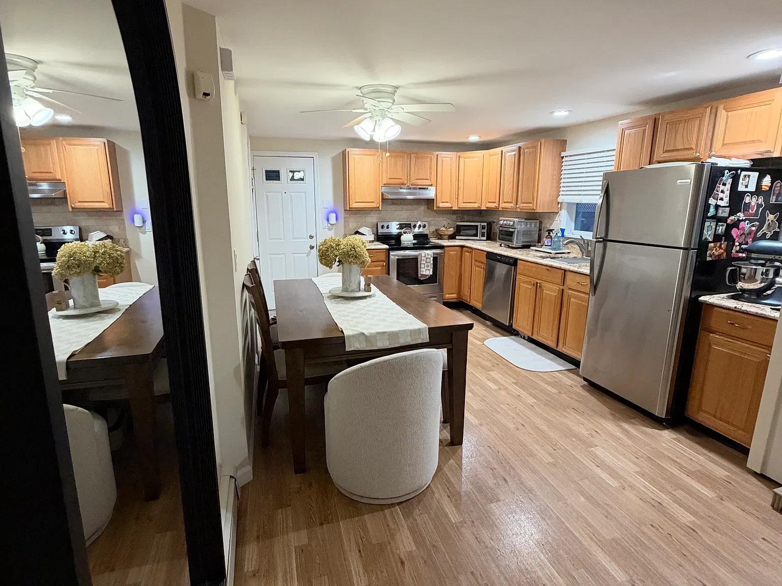 207 N Elm St — Photo 4