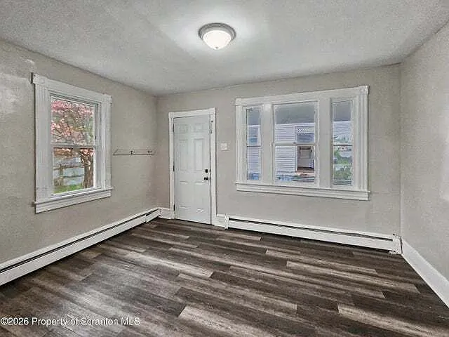 109 1/2 Penn St — Photo 6